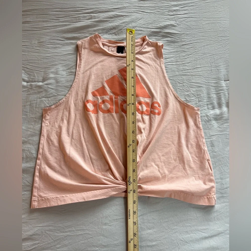 Adidas Women's Coral Muscle Tee Size‎ Medium